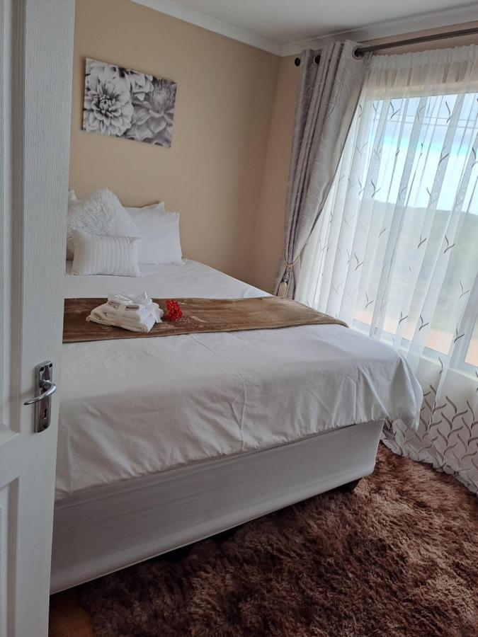 Elim Self Catering Apartment Fisherhaven Exterior photo
